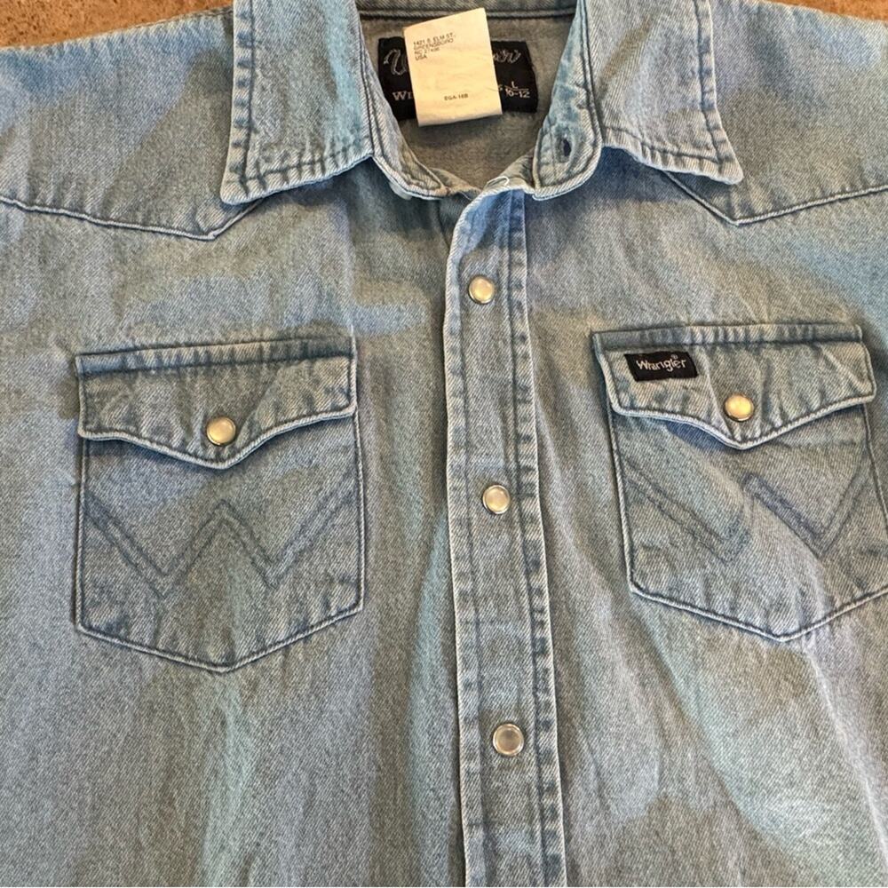 Vintage Wrangler Classic Denim Pearl Snap Shirt, Youth Large Western, Retro - Picture 3 of 9